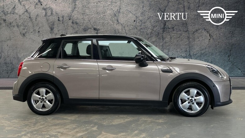 MINI Hatchback 1.5 Cooper Classic 5dr Auto Petrol Hatchback